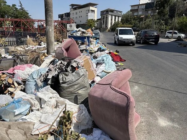 CHP'li İzmir'de çöp krizi! ' Sokaklarımız leş gibi kokuyor'